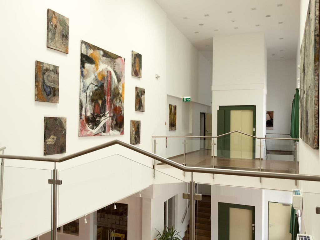 Winrooms "Hotel&Appartement" Wiener Neustadt Esterno foto