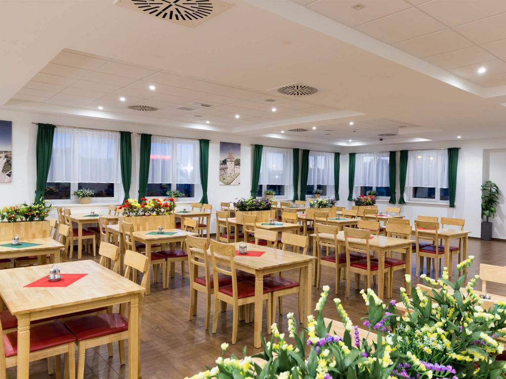 Winrooms "Hotel&Appartement" Wiener Neustadt Esterno foto