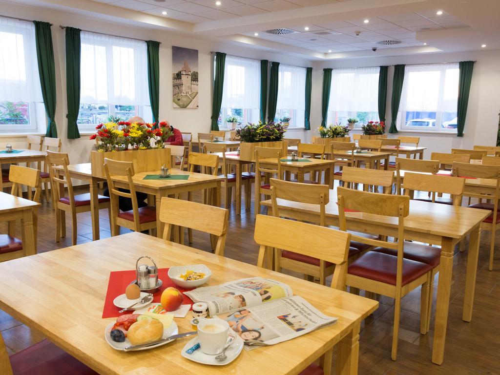 Winrooms "Hotel&Appartement" Wiener Neustadt Esterno foto